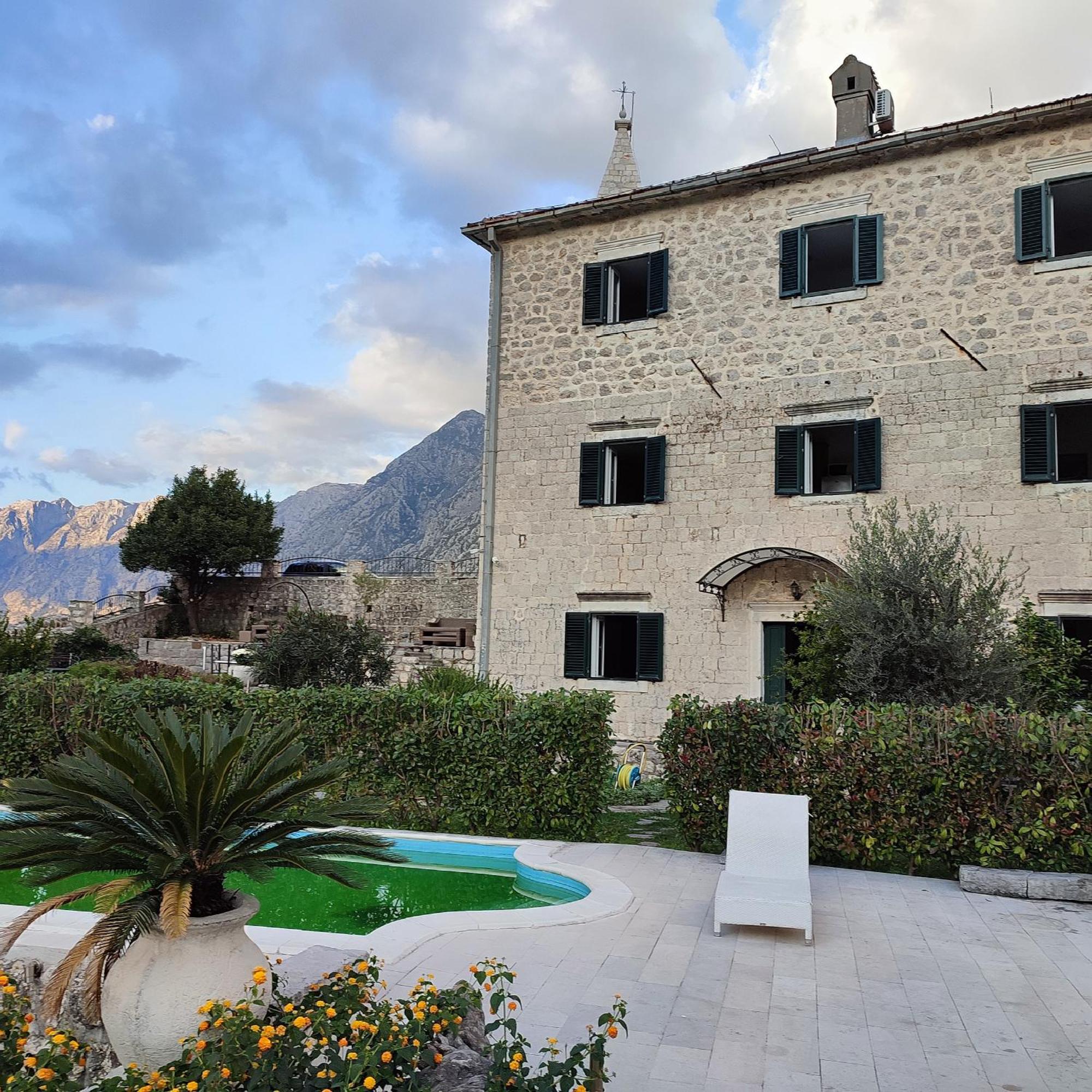 Villa Kamena Kotor Buitenkant foto