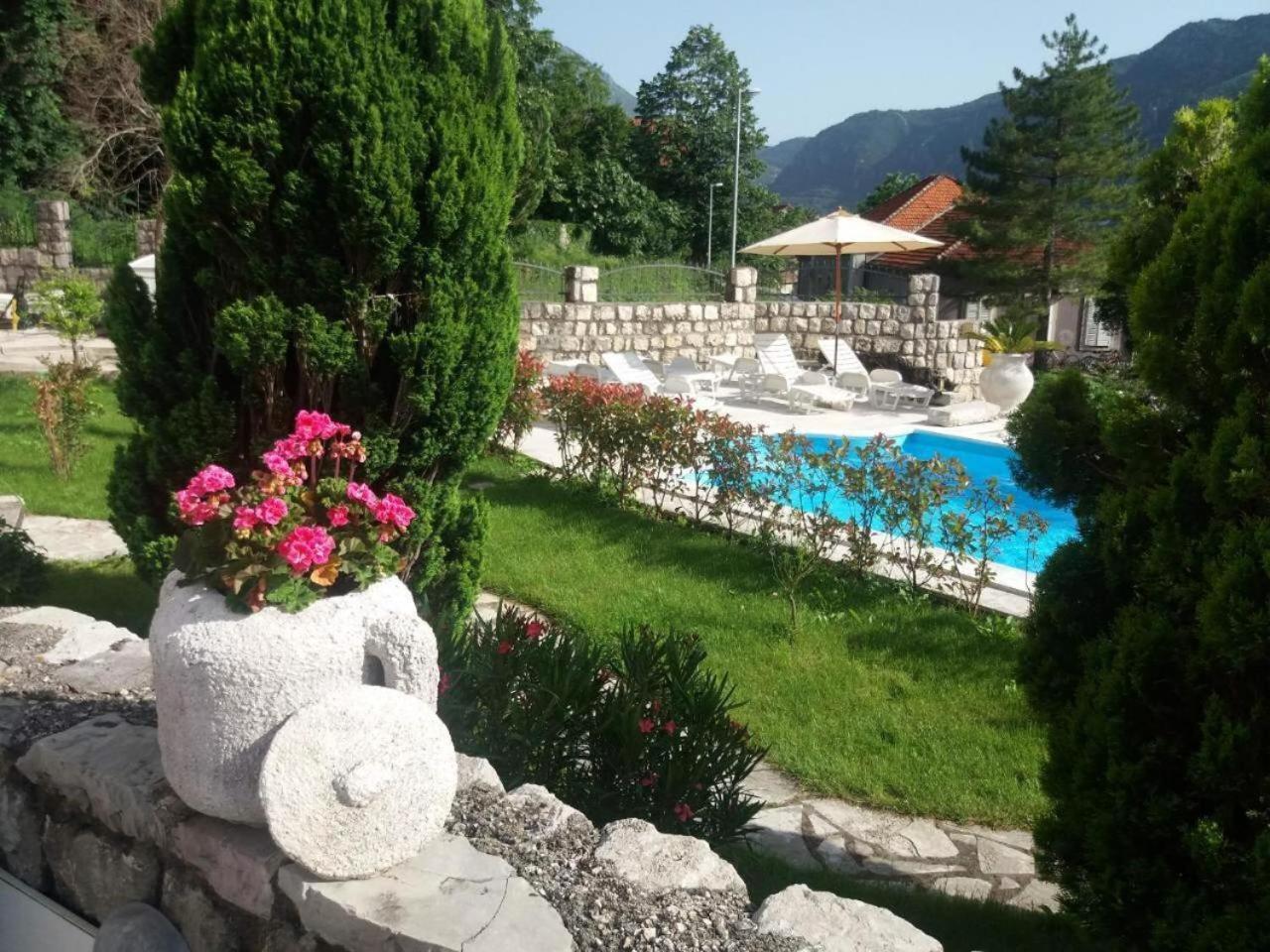 Villa Kamena Kotor Buitenkant foto