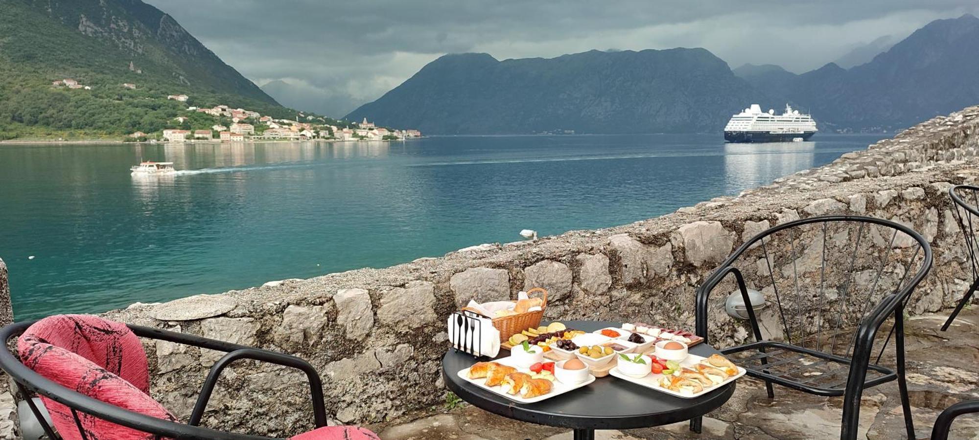 Villa Kamena Kotor Buitenkant foto